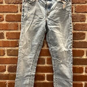 Abercrombie & Fitch Light Blue Distressed Women's Cropped Jeans